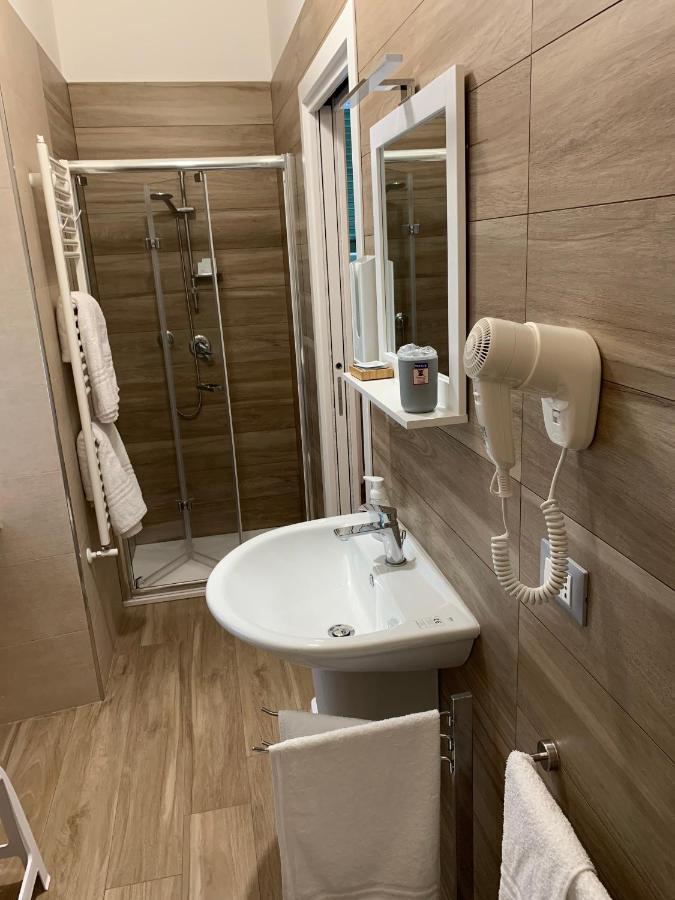 B&B Piano Romano -Con Parcheggio Privato Gratuito- Foggia Exteriör bild
