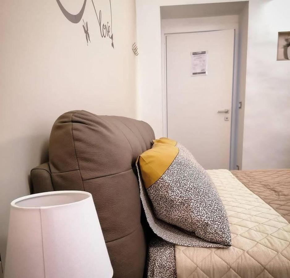 B&B Piano Romano -Con Parcheggio Privato Gratuito- Foggia Exteriör bild